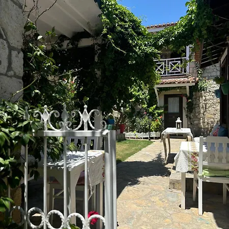 Konukevi Taşdelen 3*