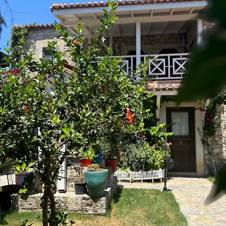 Taşdelen Konukevi 3*