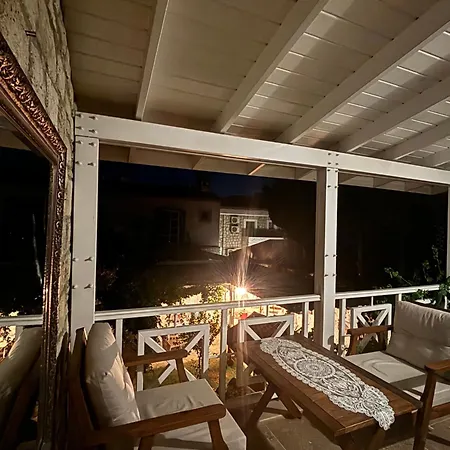 Konukevi Taşdelen Alaçatı